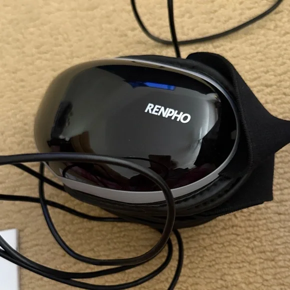 Black Renpho Eye Massager with Remote - Picture 3 of 6